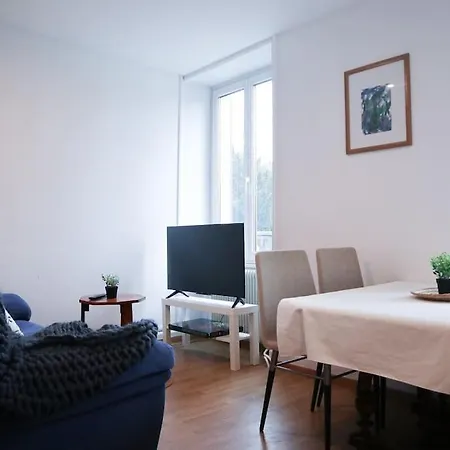 Apartment Rdc 2 Parfait Loisirs Et Travail, Court Et Long Sejour, Parking Gratuit Tram-train, Autoroute A Proximite