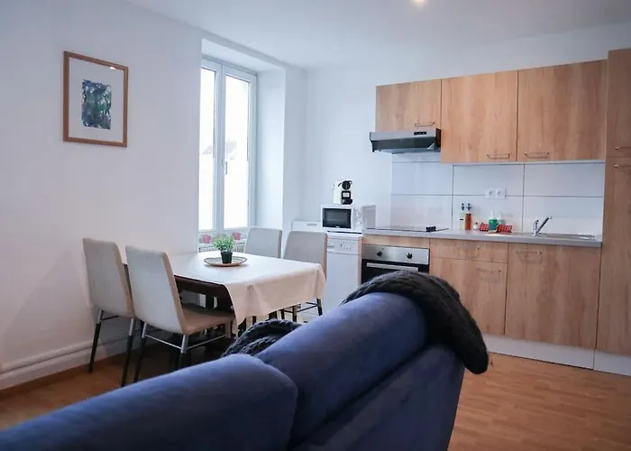 Rdc Parfait Pour Halte Et 2 Chambres, Tram-train, Autoroute à Proximité, Parking Gratuit Mulhouse