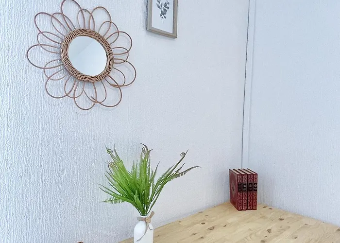 Rdc Parfait Pour Halte Et 2 Chambres, Tram-train, Autoroute à Proximité, Parking Gratuit Apartamento *